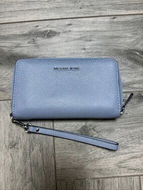 Michael Kors Womens Pale Ocean Blue Pebbled Continental Leather Wristlet Wallet